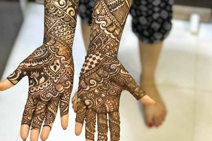 Monu Mehandi Arts