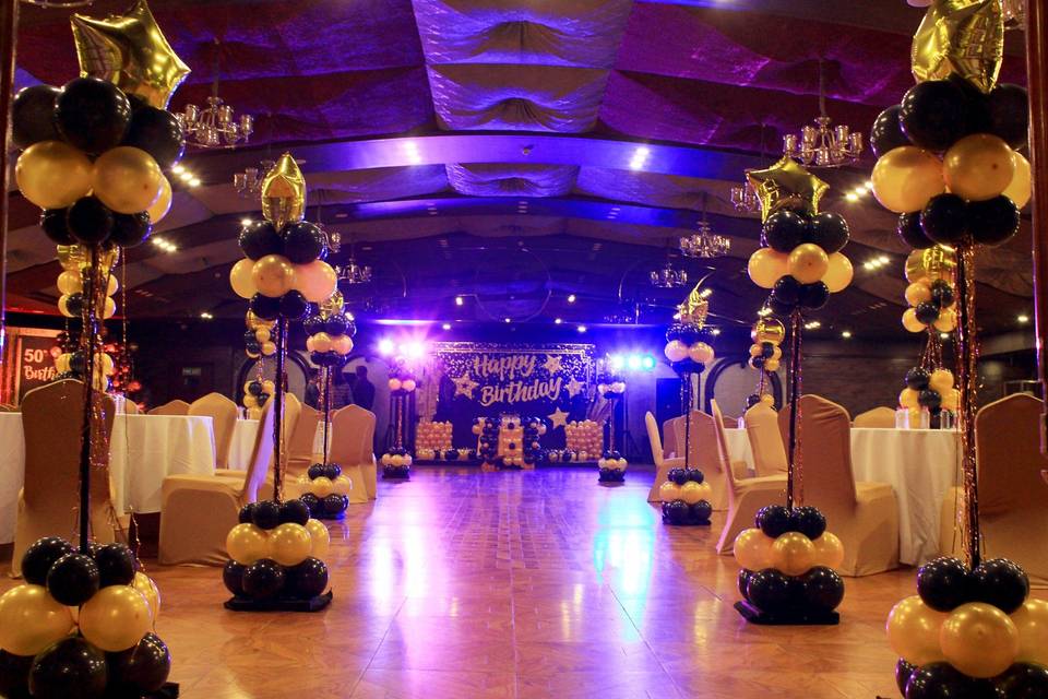 Black and gold decor