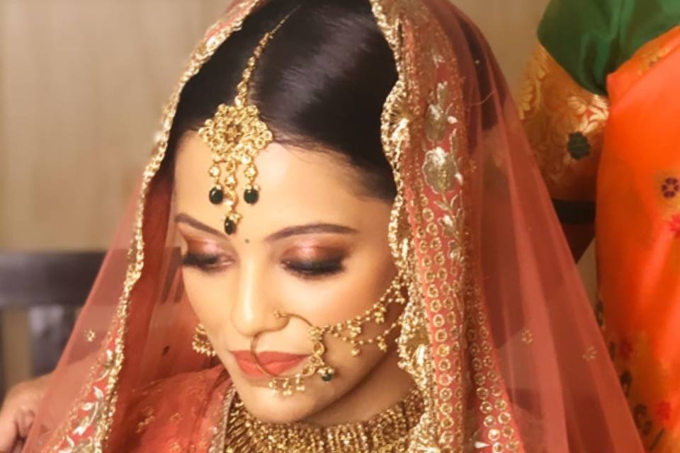 Bridal makeup