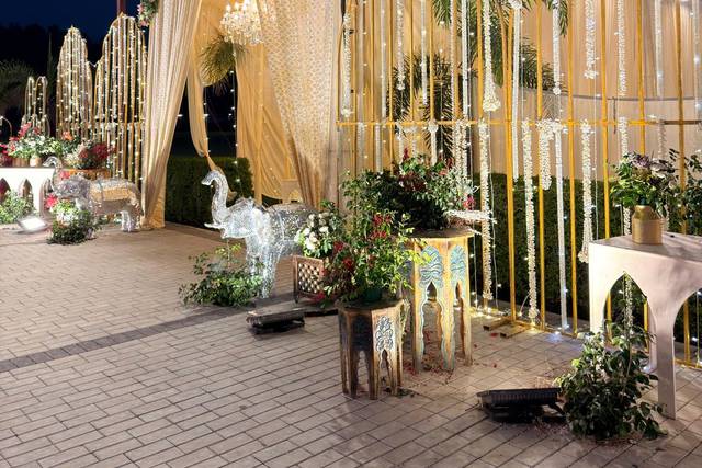 Entrance decor