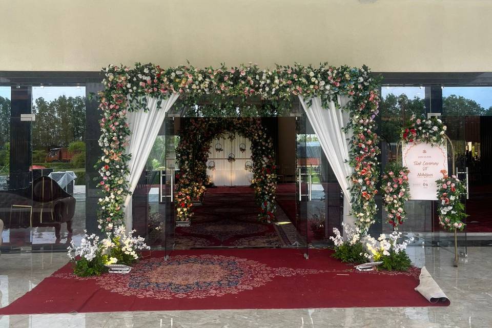 Entrance decor