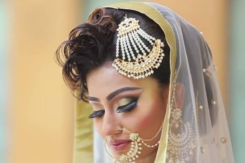 Bridal makeup