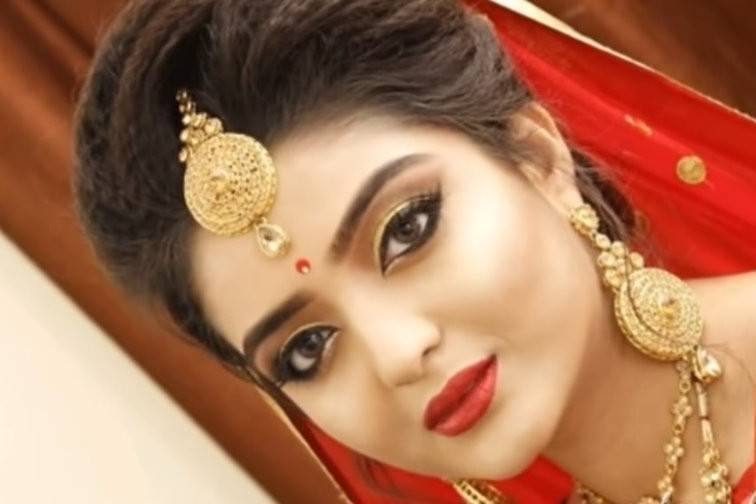 Bridal makeup