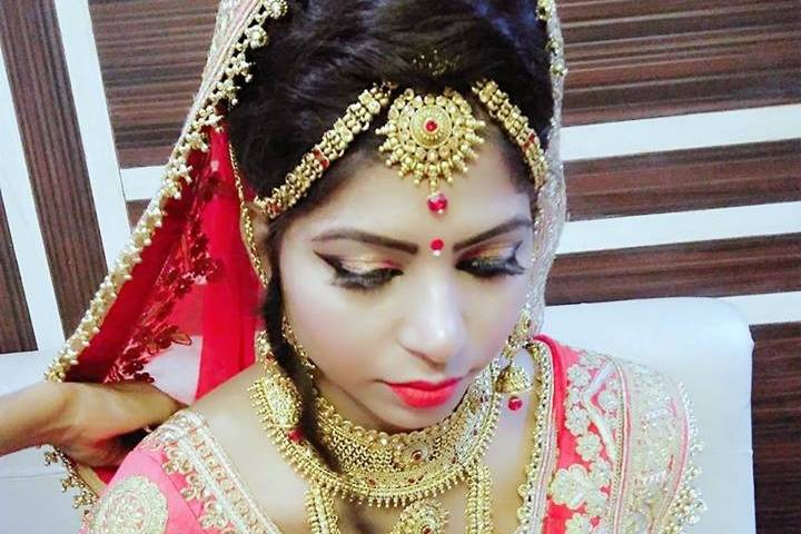 Bridal makeup