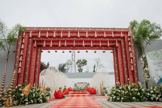 Entrance decor