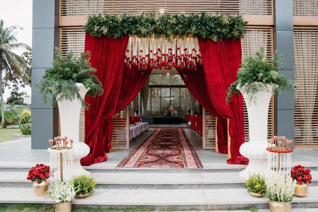 Entrance decor