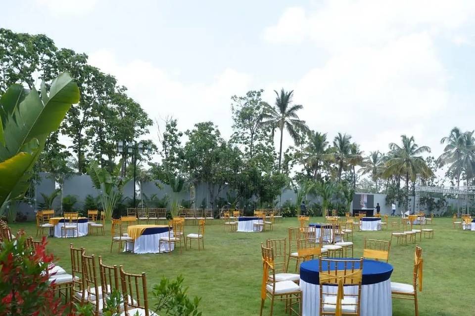Lawn area