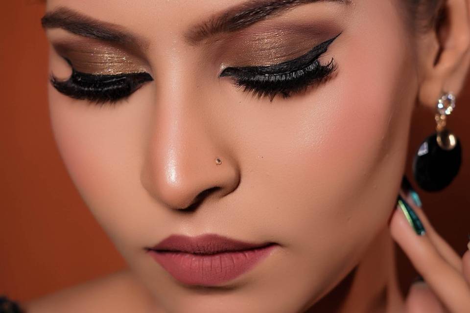 Party makeup