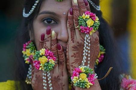 Floral jewellery