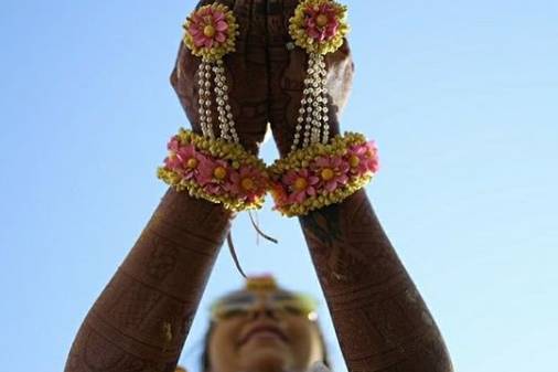 Floral jewellery