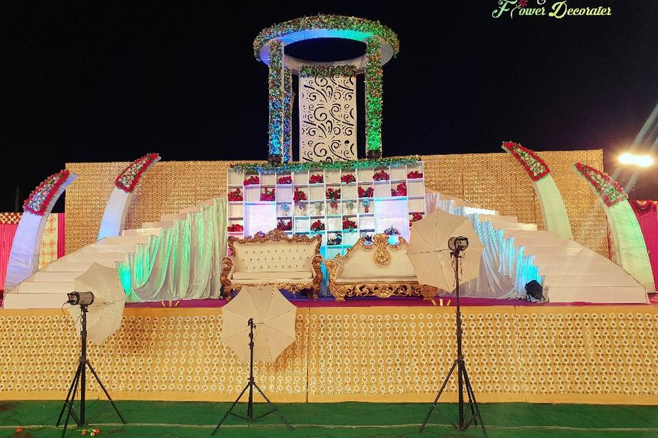 Varmala stage Decor