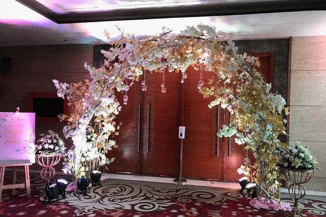 Entrance decor