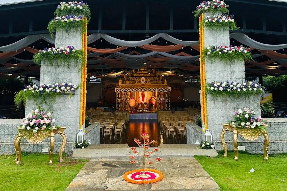 Entrance Decor