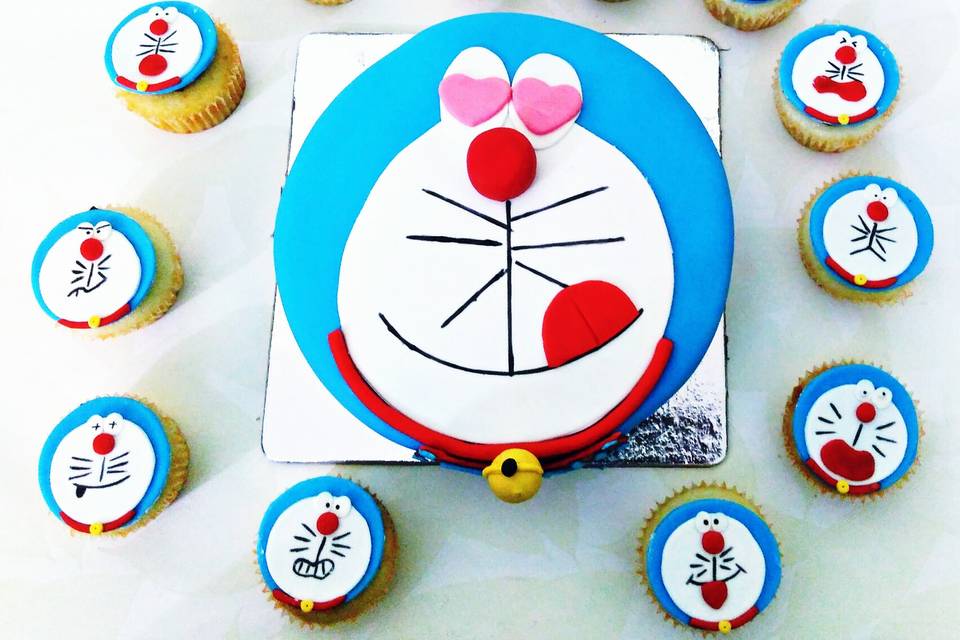 Doraemon cake and cupcakes