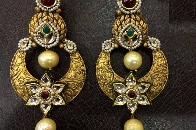 Best places to buy fashionable and affordable jewellery in Delhi