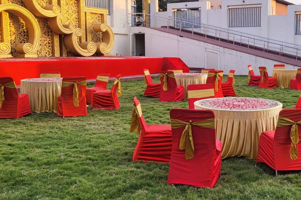 Lawn area