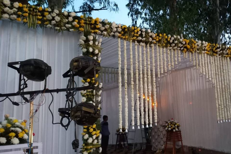 Entrance decor