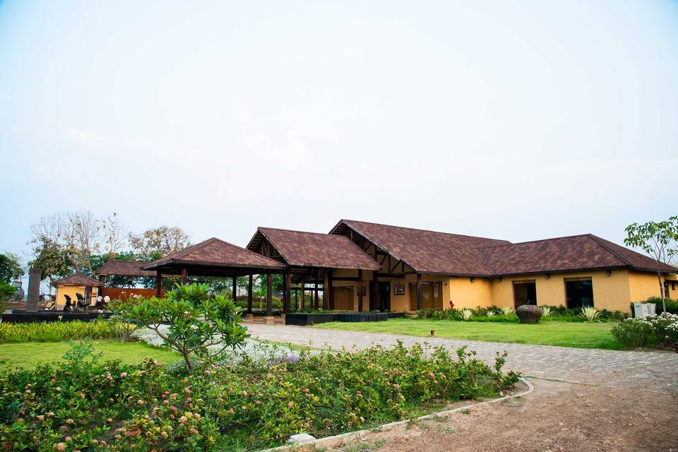 Tadoba Vanya Villas Resort & Spa