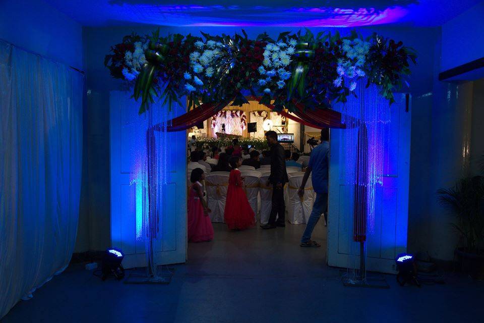 Entrance decor