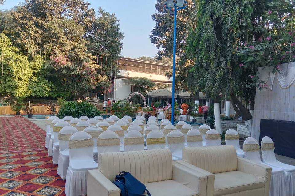 Lawn area