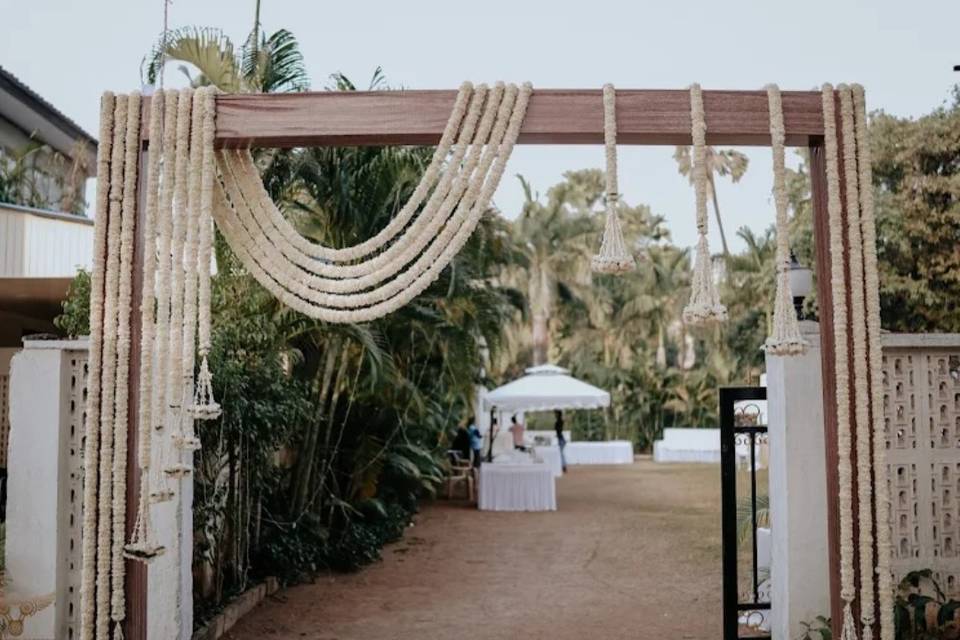 Entrance decor