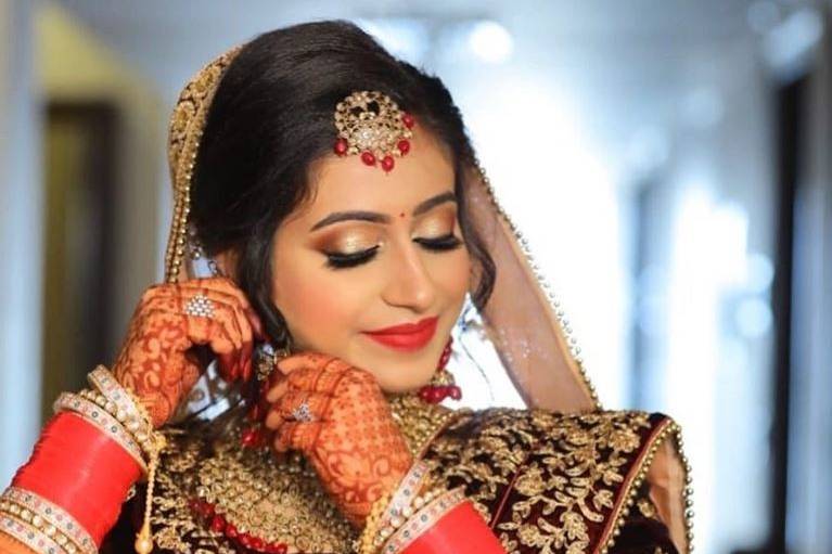 Bridal makeup