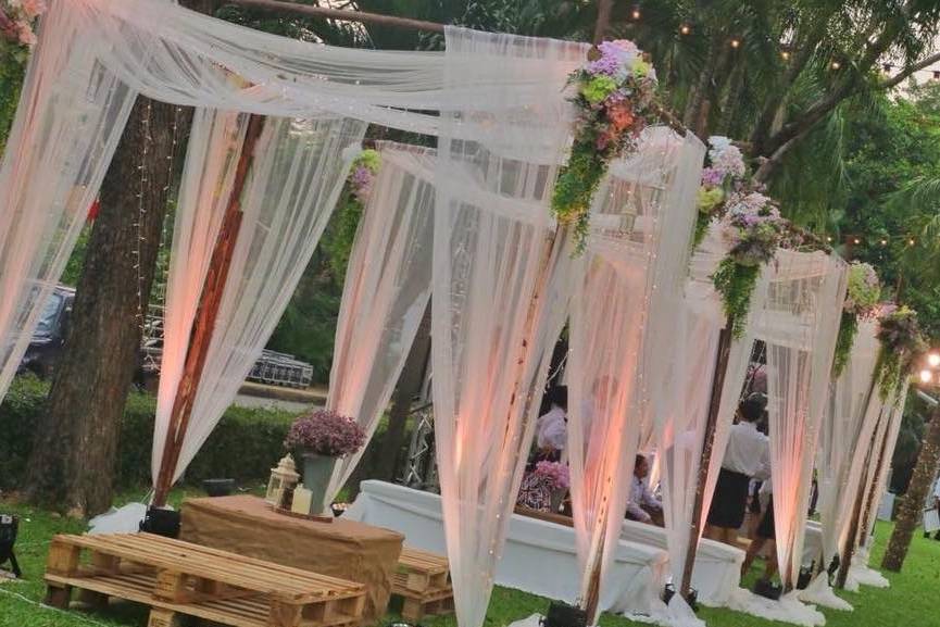 wedding decor wedding planner