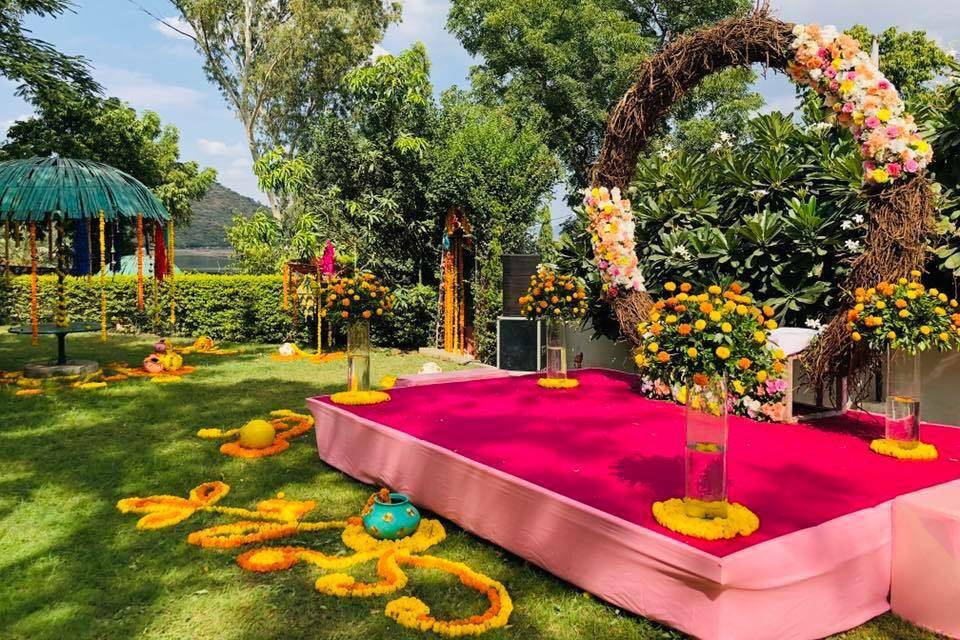 Mehendi decor for wedding