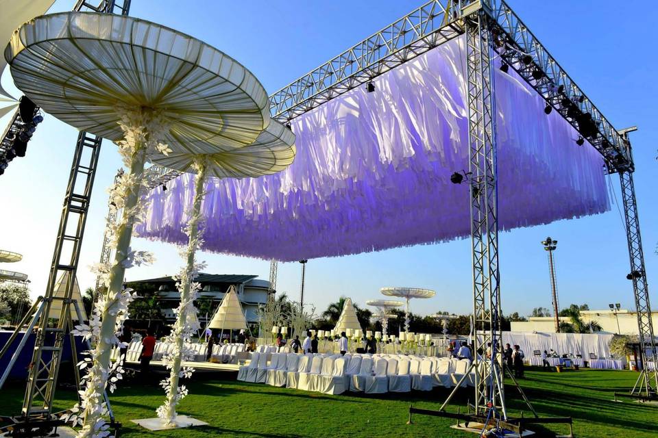 Weddinf sangeet setup decor