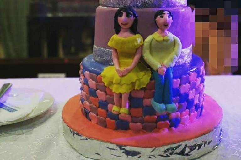 Customized cake