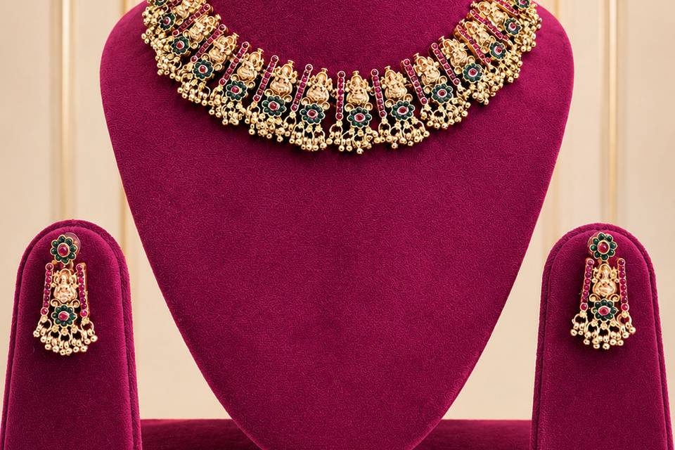 Necklace & earrings