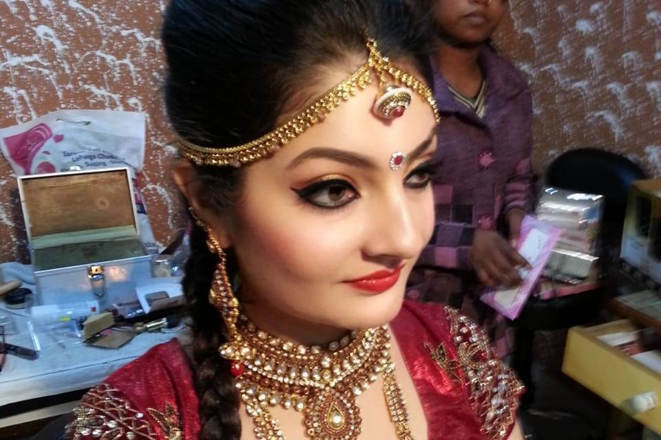 Bridal makeup