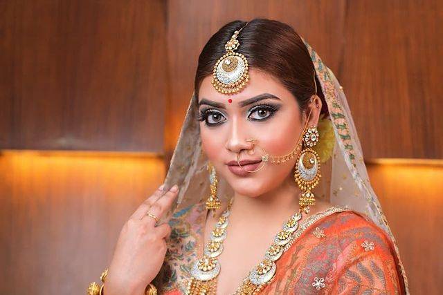 Bridal makeup