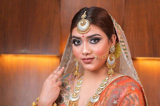 Bridal makeup