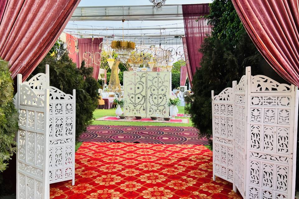 Entrance decor