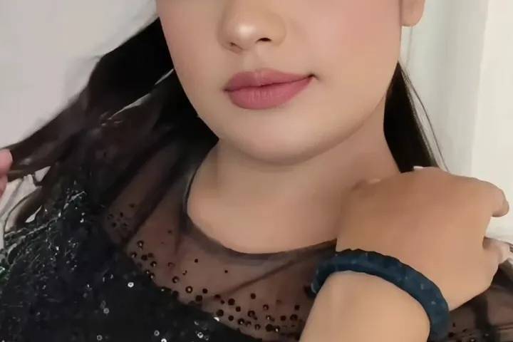 Party makeup