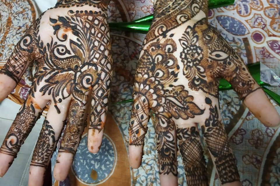 Chandani Joshi Mehndi Artist