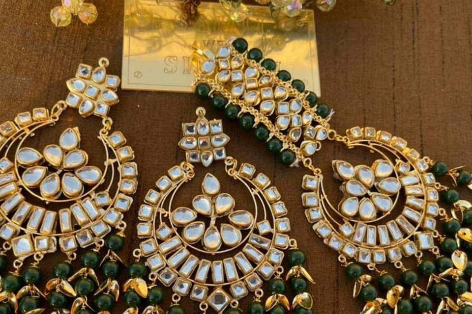 Earrings+mangtika