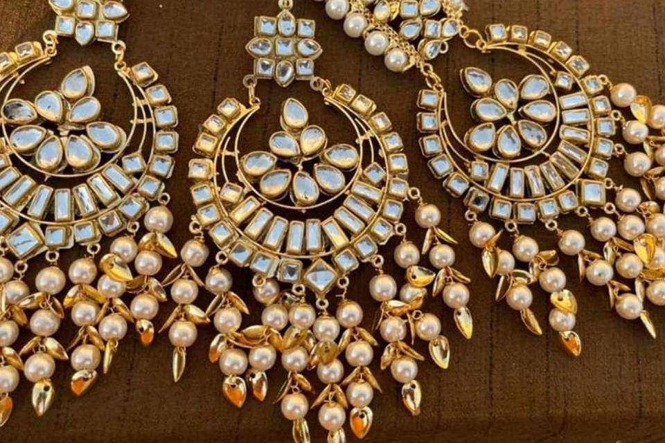 Earrings+mangtika