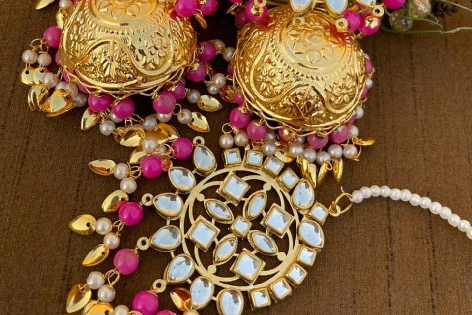 Earrings+mangtika