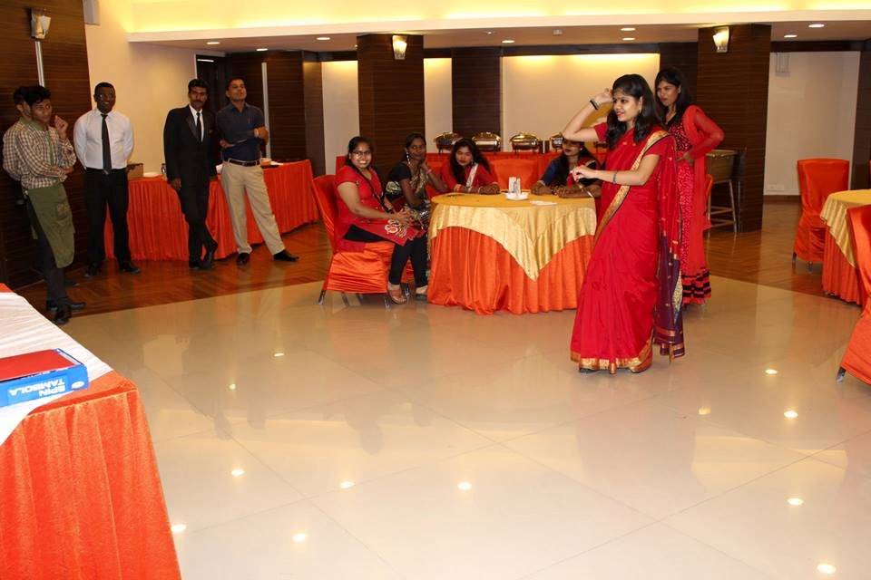 The Red Maple Mashal, Indore