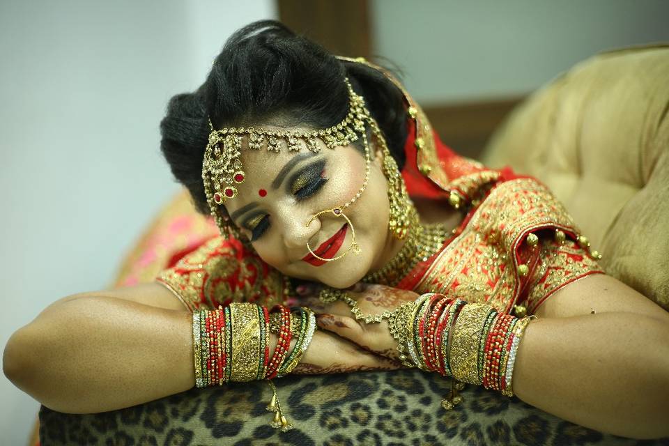 Vibhuti Khunger Makeovers