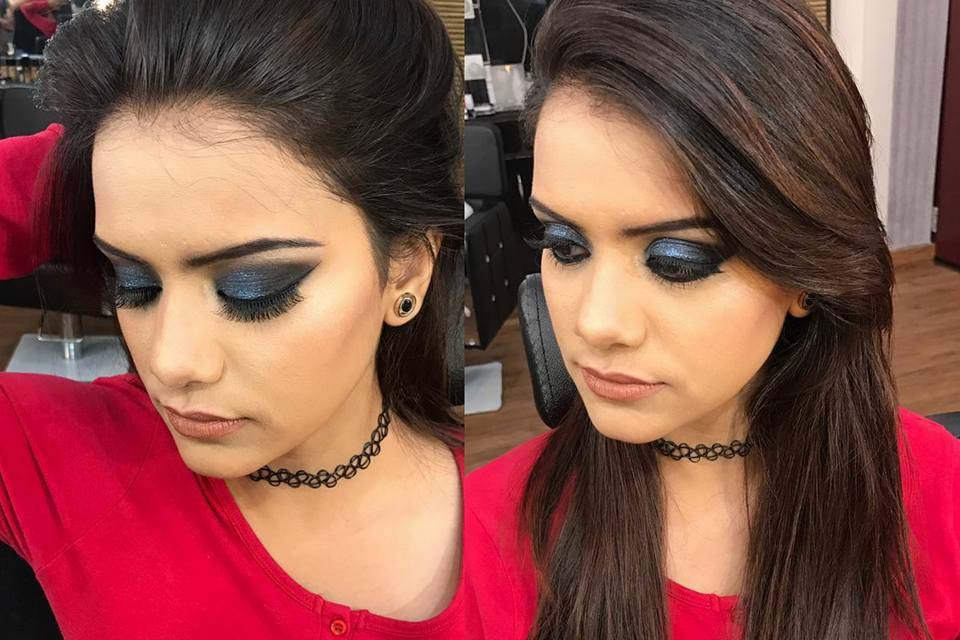 Blue Smokey Eye Fashion Makeup