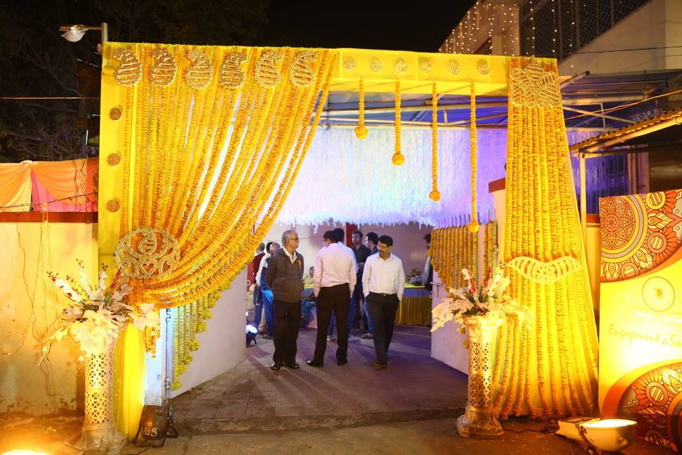 Mehndi-Gate Decor