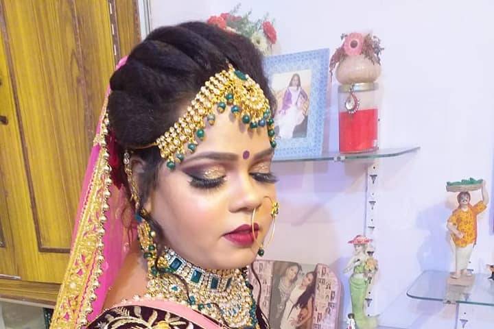 Bridal makeup