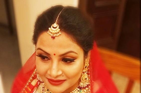 Himani Chhabra Makeup