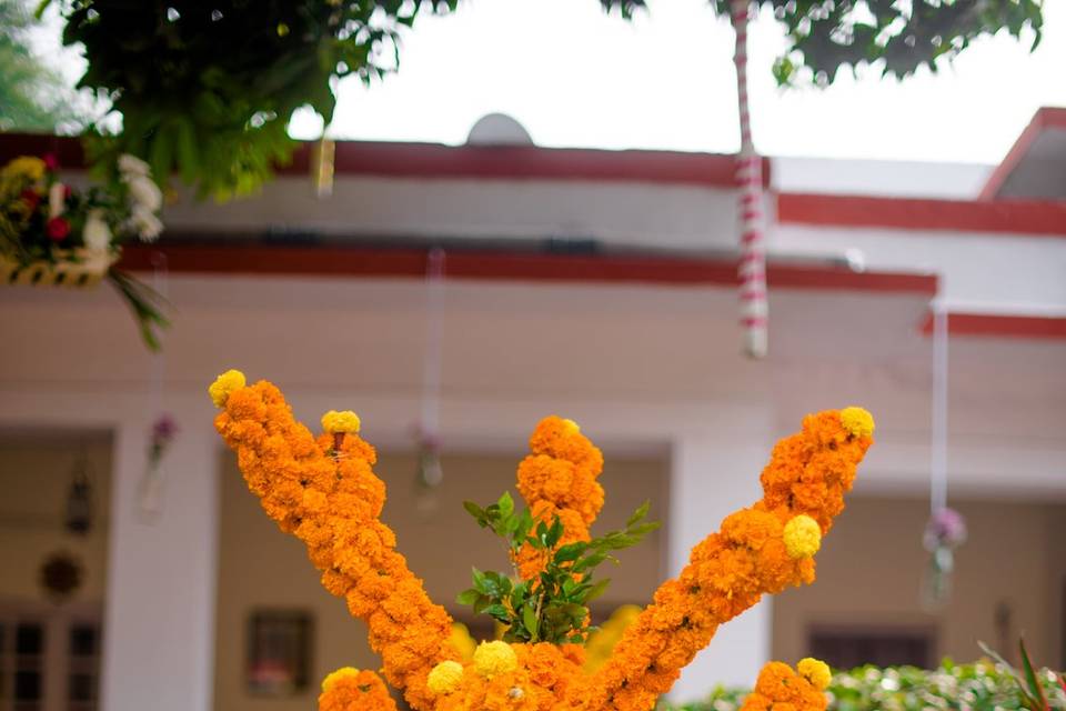 Marigold Tree Decor