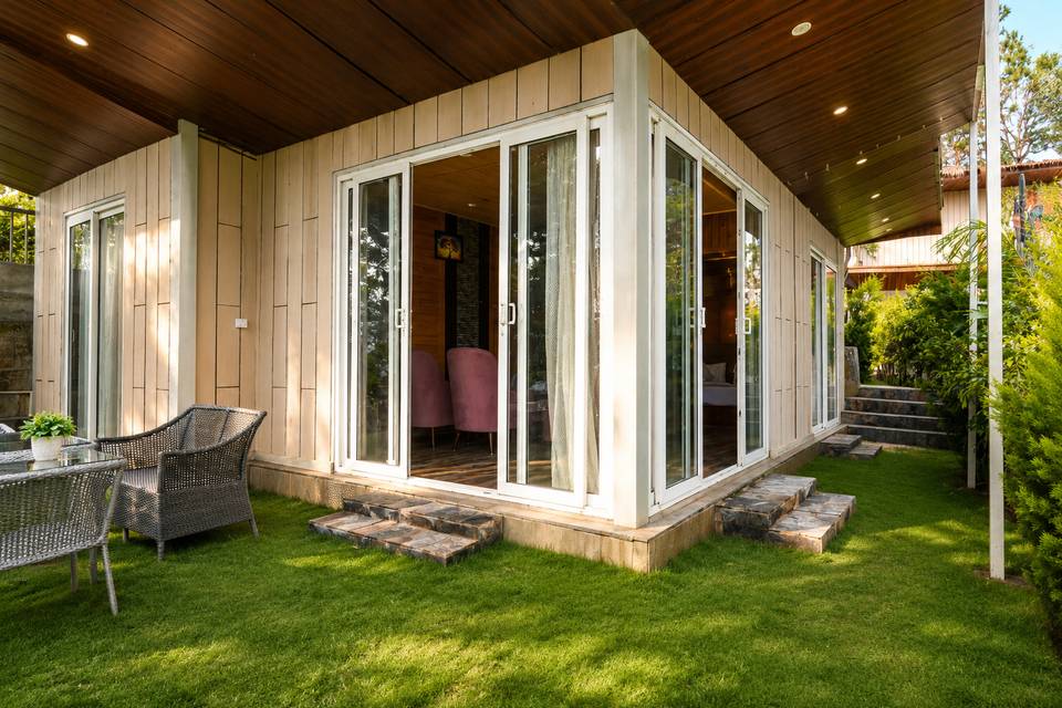 Room with Private garden