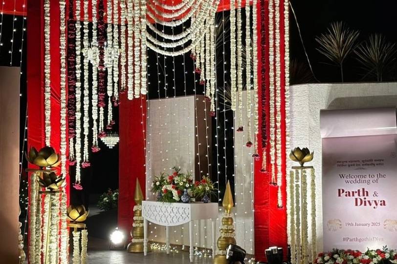 Entrance decor