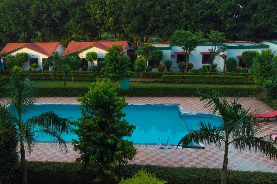 Corbett Holiday Forest Bail Parao